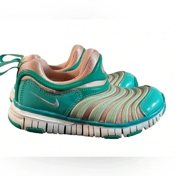 Nike Dynamo Free Green/Pink Slip On Sneakers - Picture 3 of 10